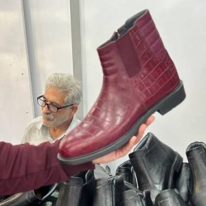 نیم بوت چرم کرکودیلی مردانه الیز زرشکی